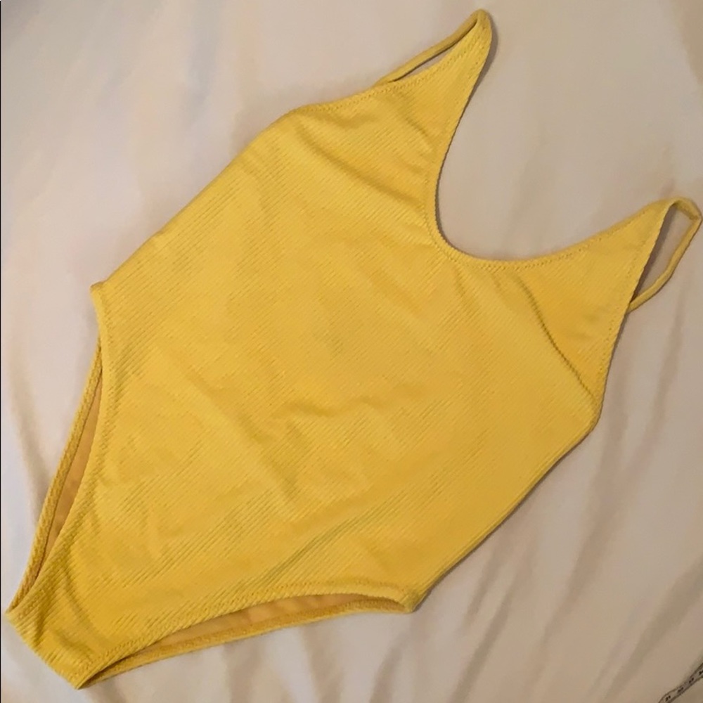 Wanderlust ribbed yellow One Piece